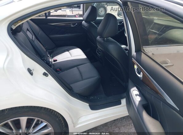 JN1CV7AR3JM280160 2018 INFINITI Q50 White VIN კოდის სტიკერის ხედი