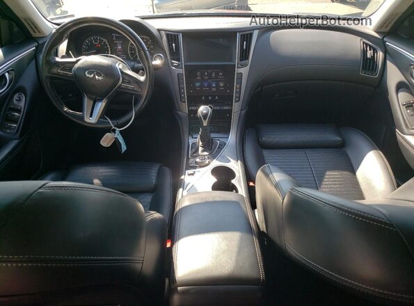 JN1EV7AP0JM355016 2018 INFINITI Q50 Gray Vista del salpicadero