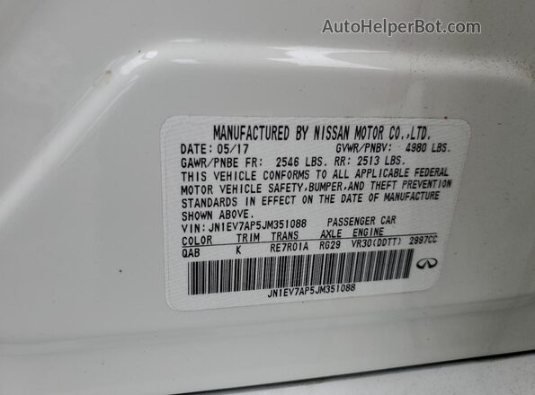 JN1EV7AP5JM351088 2018 INFINITI Q50 White Vista del compartimento del motor
