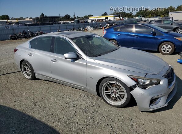 JN1EV7AR2JM436259 2018 INFINITI Q50 Серебряный Передняя правая четверть