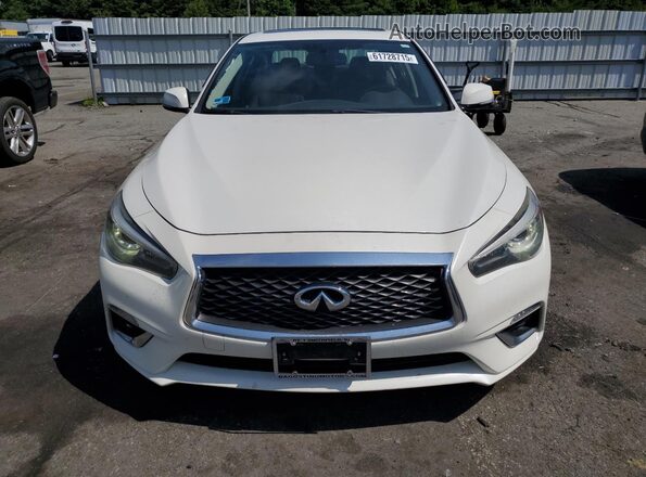 JN1EV7AR9JM440230 2018 INFINITI Q50 Белый Вид спереди