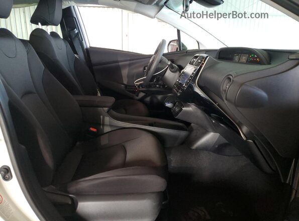 JTDKARFUXL3117088 2020 TOYOTA PRIUS Белый Вид салона спереди