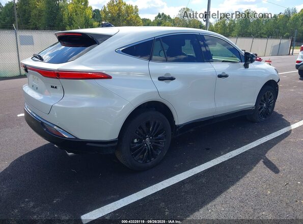 JTEAAAAH3RJ170934 2024 TOYOTA VENZA Белый Задняя правая четверть