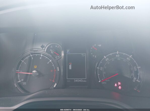 JTEMU5JR3P6152549 2023 TOYOTA 4RUNNER White Հետևի նստատեղերի տեսք