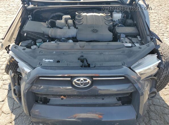 JTENU5JR9R6214592 2024 TOYOTA 4RUNNER Gray Vista del compartimento del motor