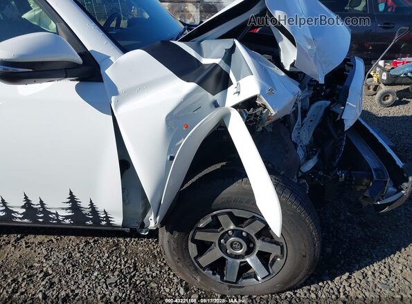 JTERU5JR1R6279986 2024 TOYOTA 4RUNNER Белый 