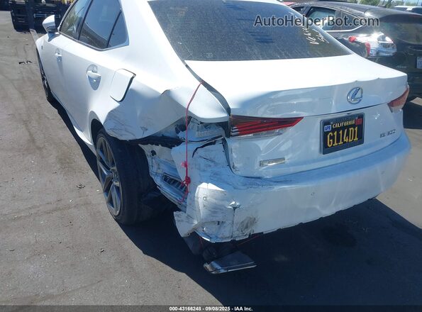 JTHBA1D27J5073070 2018 LEXUS IS Белый 