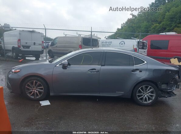 JTHBW1GGXH2139082 2017 LEXUS ES 300H Gray 