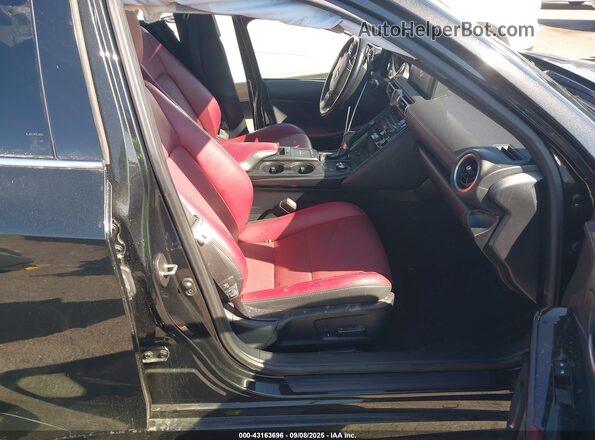 JTHCA1D27M5114077 2021 LEXUS IS 300 Черный Вид салона спереди