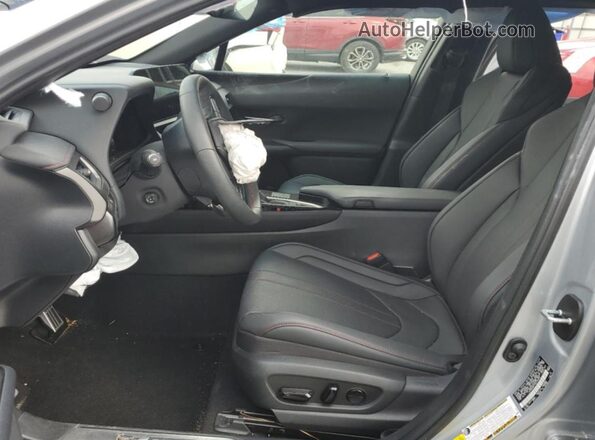 JTHR6JBH1R2193306 2024 LEXUS UX Silver Widok wnętrza z przodu