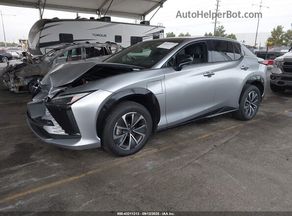 JTJAAAAB4PA016615 2023 LEXUS RZ Серебряный Передняя левая четверть