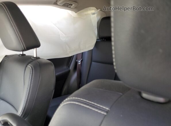 JTMDFREV2JJ227548 2018 TOYOTA LIMITED White Հետևի նստատեղերի տեսք