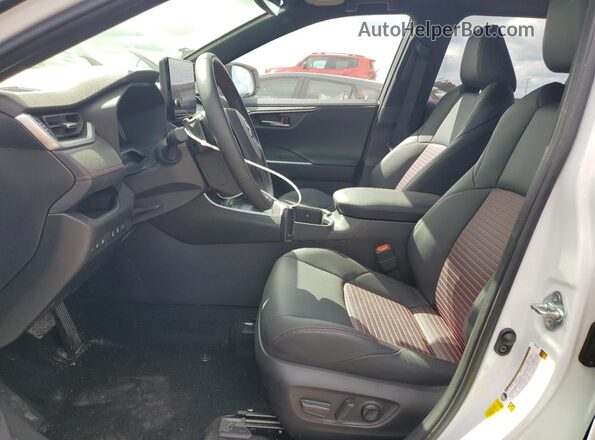 JTMEB3FV5RD231633 2024 TOYOTA RAV4 White Vista interior delantera