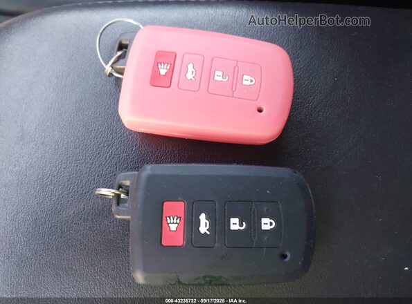 JTMJJREV2JD237089 2018 TOYOTA RAV4 HYBRID Red Widok deski rozdzielczej