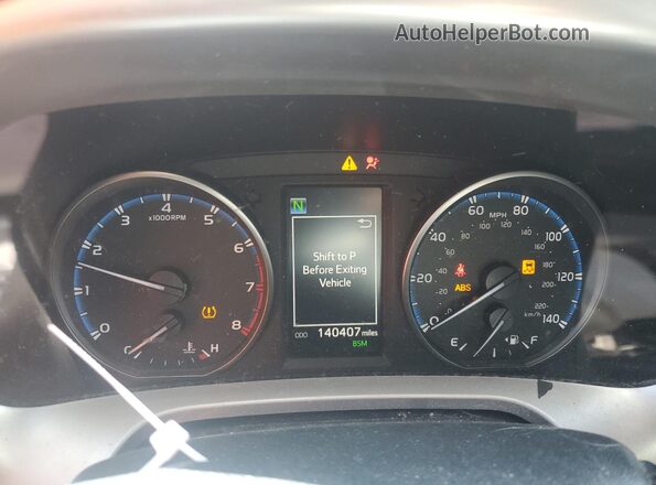 JTMRFREV6JD253025 2018 TOYOTA RAV4 Gray Սարքավորումների վահանակի տեսք