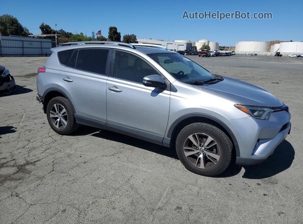 JTMRFREV8JJ258616 2018 TOYOTA RAV4 Gray Przód prawy