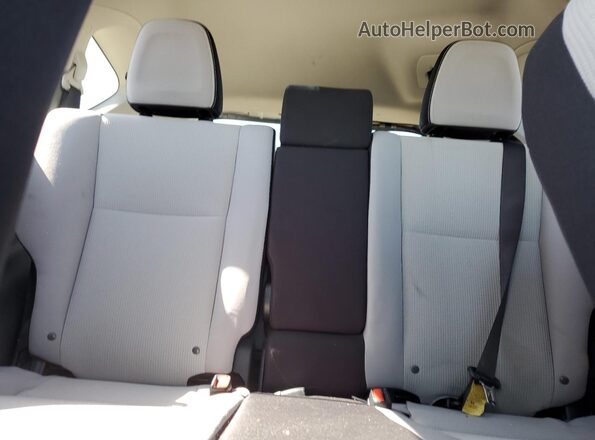 JTMRFREV8JJ258616 2018 TOYOTA RAV4 Gray Widok tylnych siedzeń