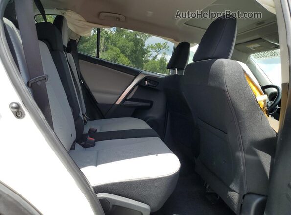 JTMWFREV4JD122856 2018 TOYOTA RAV4 White Սալոնի հետևի տեսք