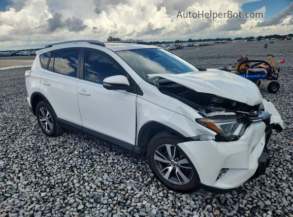 JTMWFREV7JJ187671 2018 TOYOTA RAV4 Белый Передняя правая четверть