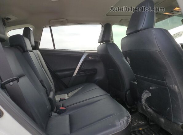 JTMYFREV6JJ168716 2018 TOYOTA LIMITED White Вид задньої частини салону