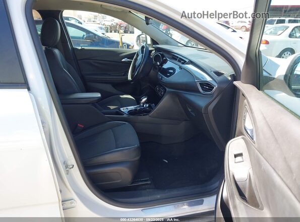 KL4MMDSL0MB177947 2021 BUICK ENCORE Белый Вид салона спереди