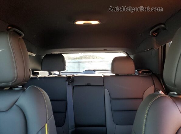 KL79MSSL2SB033309 2025 CHEVROLET TRAILBLAZER Green Rear seats view