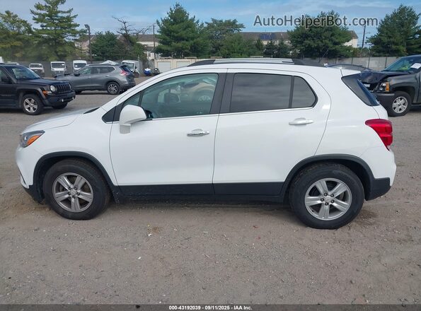 KL7CJLSB5JB537797 2018 CHEVROLET TRAX White Սալոնի 360 աստիճան տեսք