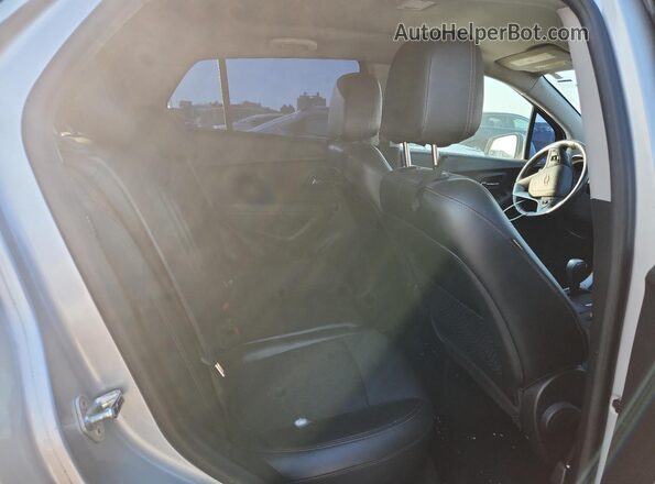 KL7CJLSB9JB676749 2018 CHEVROLET TRAX Gray Rear seats view