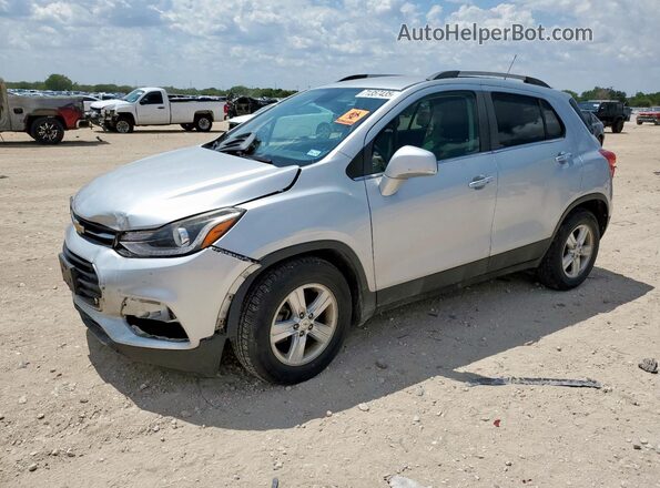 KL7CJLSBXJB506920 2018 CHEVROLET TRAX Silver წინა მარცხენა ხედი სამი მეოთხედიდან