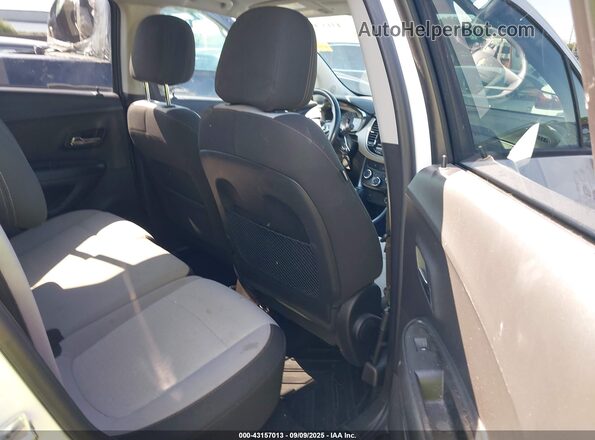 KL7CJNSMXMB361069 2021 CHEVROLET TRAX White Vista de la etiqueta del VIN