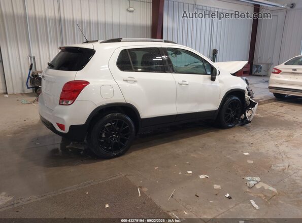 KL7CJPSM8MB370588 2021 CHEVROLET TRAX White Tył prawy