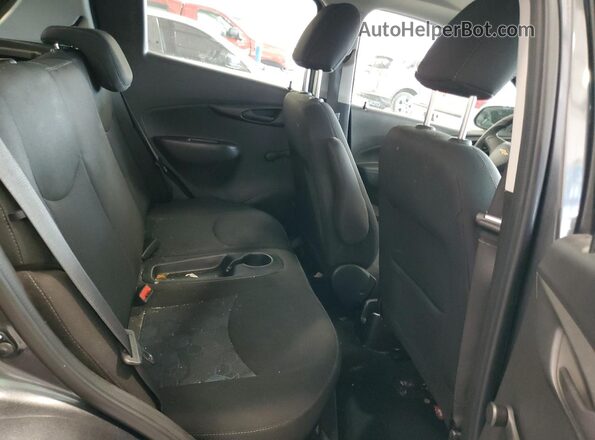 KL8CB6SA9JC476174 2018 CHEVROLET SPARK Gray Widok tylnych siedzeń