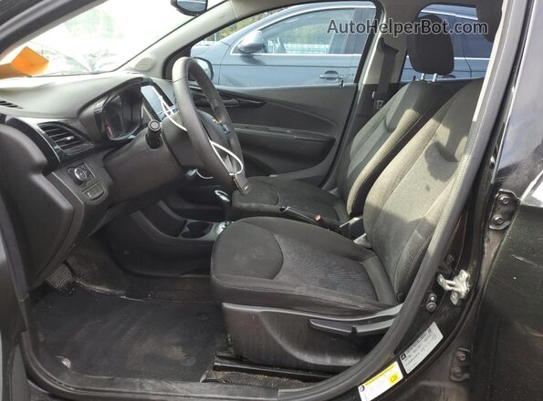 KL8CD6SA5JC454148 2018 CHEVROLET SPARK Черный Вид салона спереди