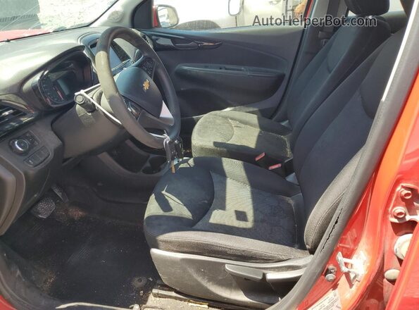 KL8CD6SA6JC441232 2018 CHEVROLET SPARK Красный Вид салона спереди