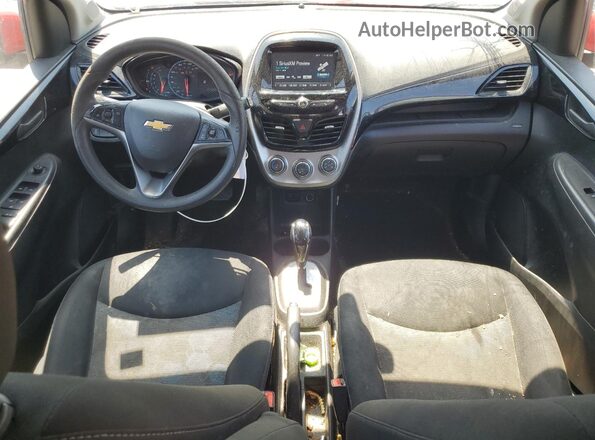 KL8CD6SA6JC441232 2018 CHEVROLET SPARK Красный Вид панели приборов