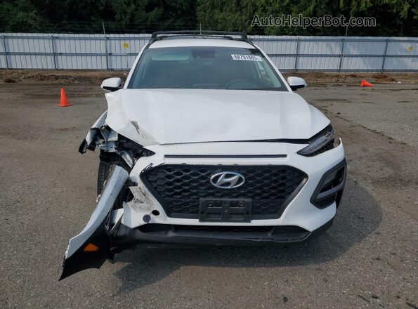 KM8K2CAA1MU737830 2021 HYUNDAI KONA Белый Вид спереди