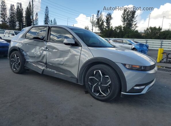 KM8KM4AE0PU178794 2023 HYUNDAI IONIQ Серебряный Передняя правая четверть