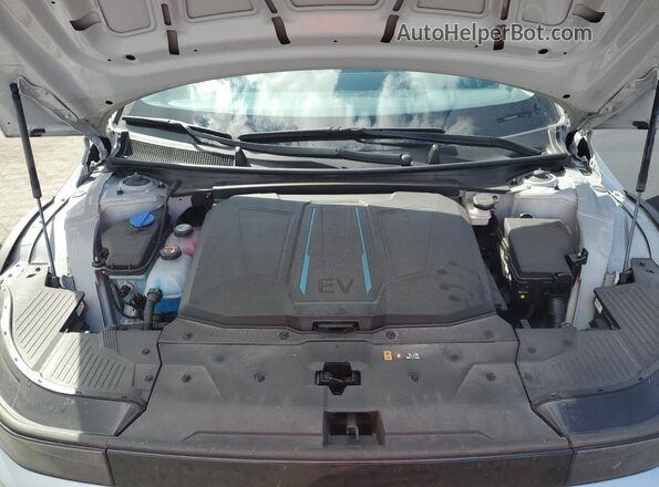 KM8KM4AE0PU178794 2023 HYUNDAI IONIQ Серебряный Вид подкапотного пространства