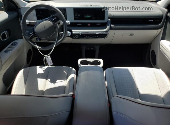 KM8KNDAF1PU201389 2023 HYUNDAI IONIQ Бирюзовый Вид панели приборов