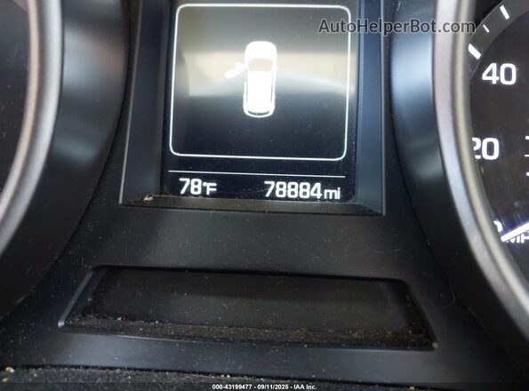 KM8SMDHF1HU203962 2017 HYUNDAI SANTA FE Silver 