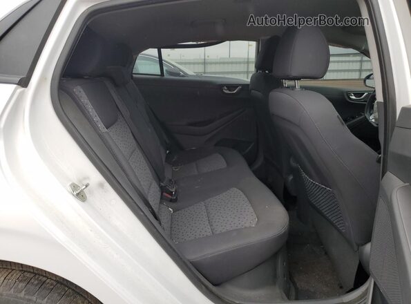 KMHC65LC8KU110218 2019 HYUNDAI IONIQ Белый Вид задних сидений