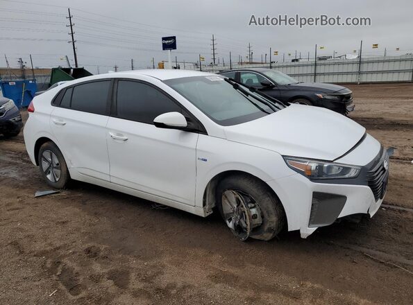 KMHC65LC8KU110218 2019 HYUNDAI IONIQ Белый Передняя правая четверть