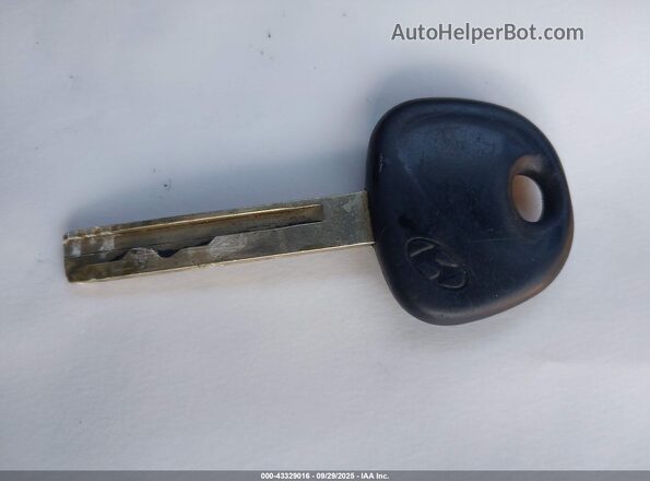 KMHCT4AEXGU142540 2016 HYUNDAI ACCENT Silver წინა პანელის ხედი