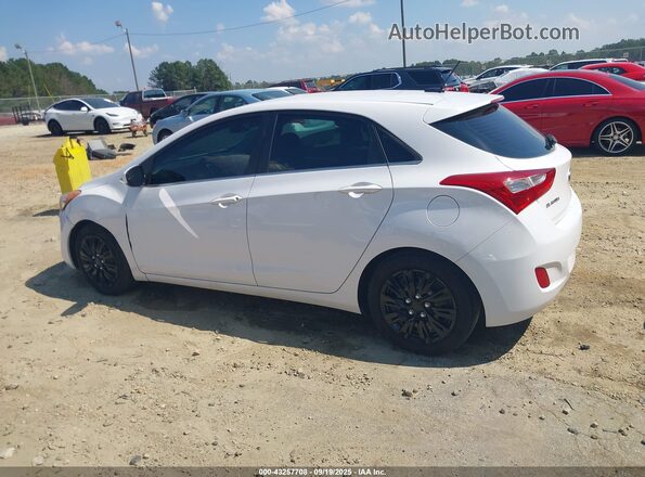 KMHD35LH4GU252968 2016 HYUNDAI ELANTRA GT Белый Панорамный вид салона 360°