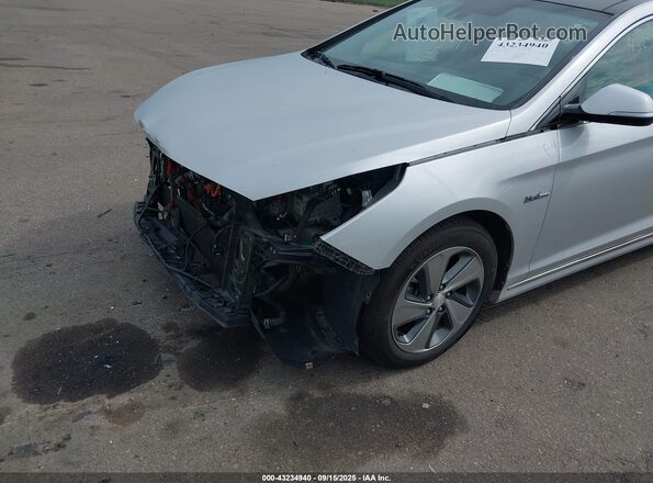 KMHE34L1XGA025559 2016 HYUNDAI SONATA HYBRID Серебряный Вид спереди