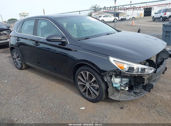 KMHH35LE8JU013793 2018 HYUNDAI ELANTRA GT Черный Передняя правая четверть