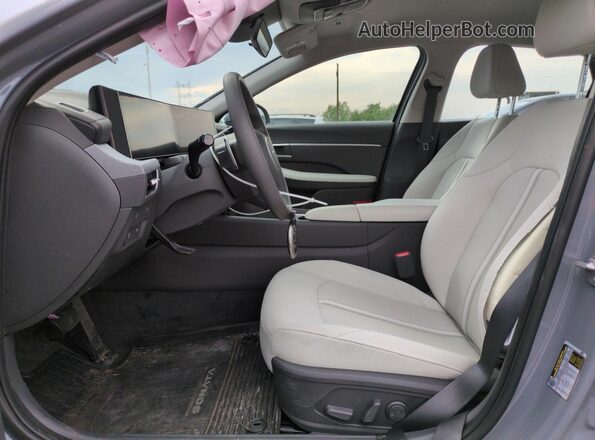 KMHL64JA0RA427417 2024 HYUNDAI SONATA Gray Вид салону спереду