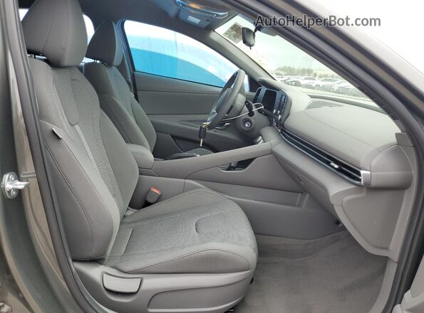 KMHLL4DG3RU795792 2024 HYUNDAI ELANTRA Серый Вид салона спереди