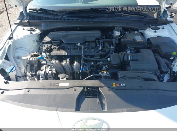 KMHLS4DG2SU945576 2025 HYUNDAI ELANTRA White Rear view