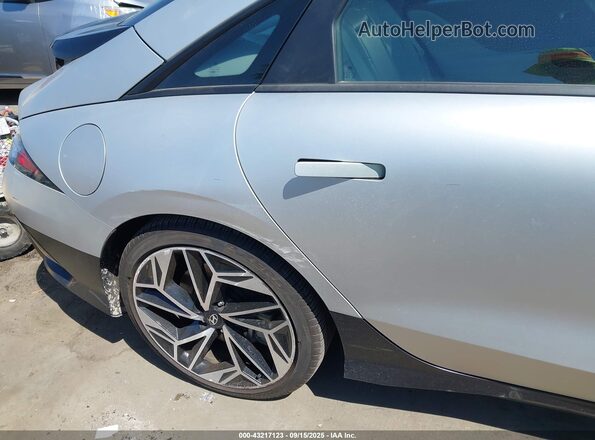 KMHM34AA7RA057399 2024 HYUNDAI IONIQ 6 Silver Vista frontal